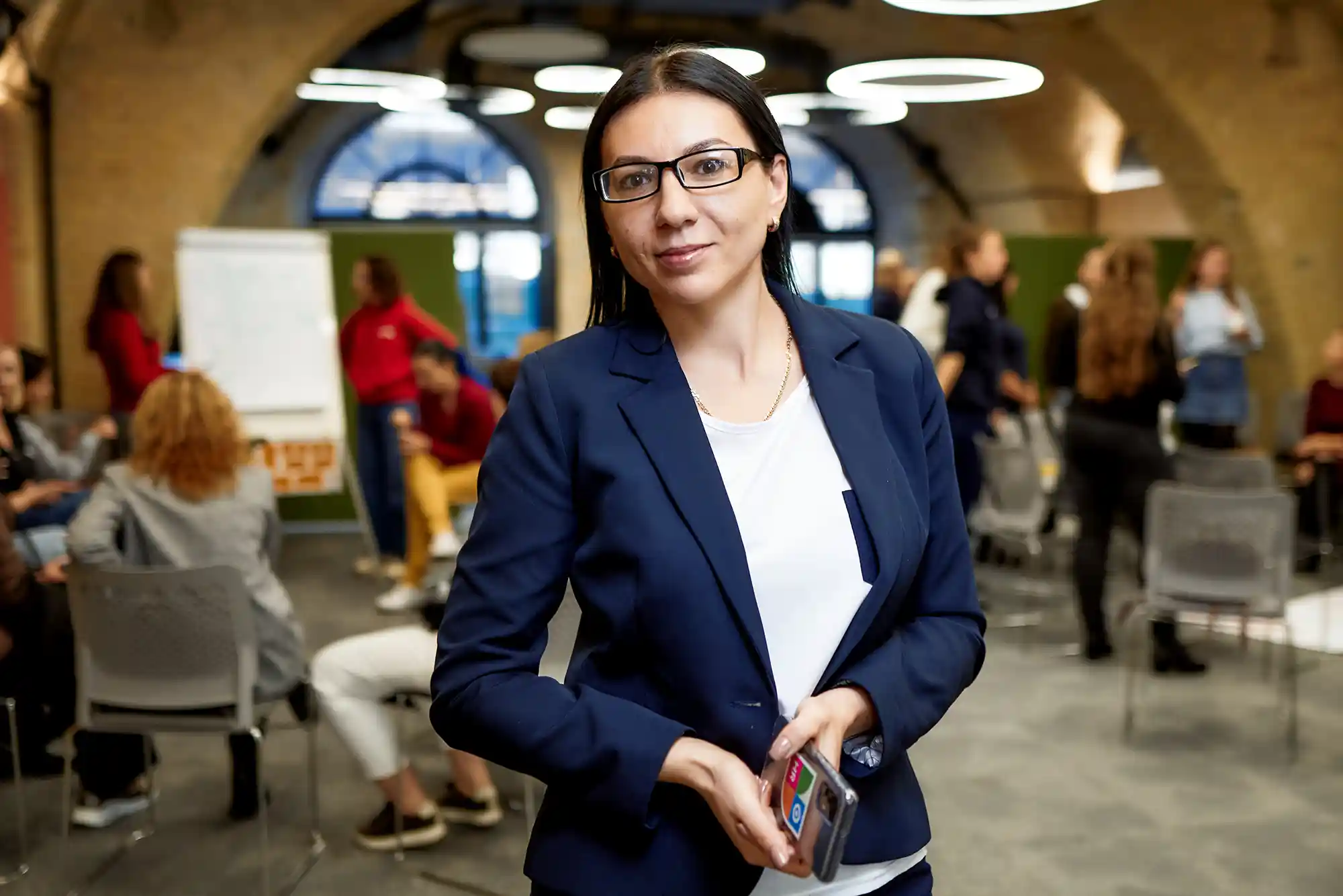 Photographing an HR Workshop: Teamwork and Collaboration in Focus