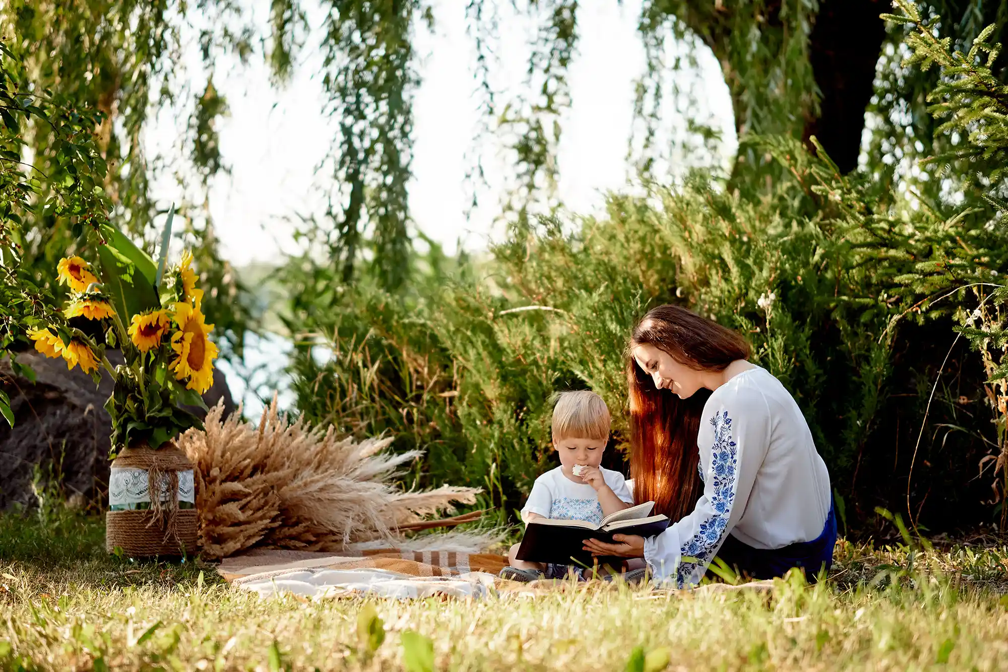 Summer Photo Session of a Young Family with little Son